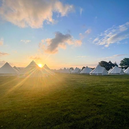 Nine Yards Bell Tents At The Tt - Касълтаун Екстериор снимка
