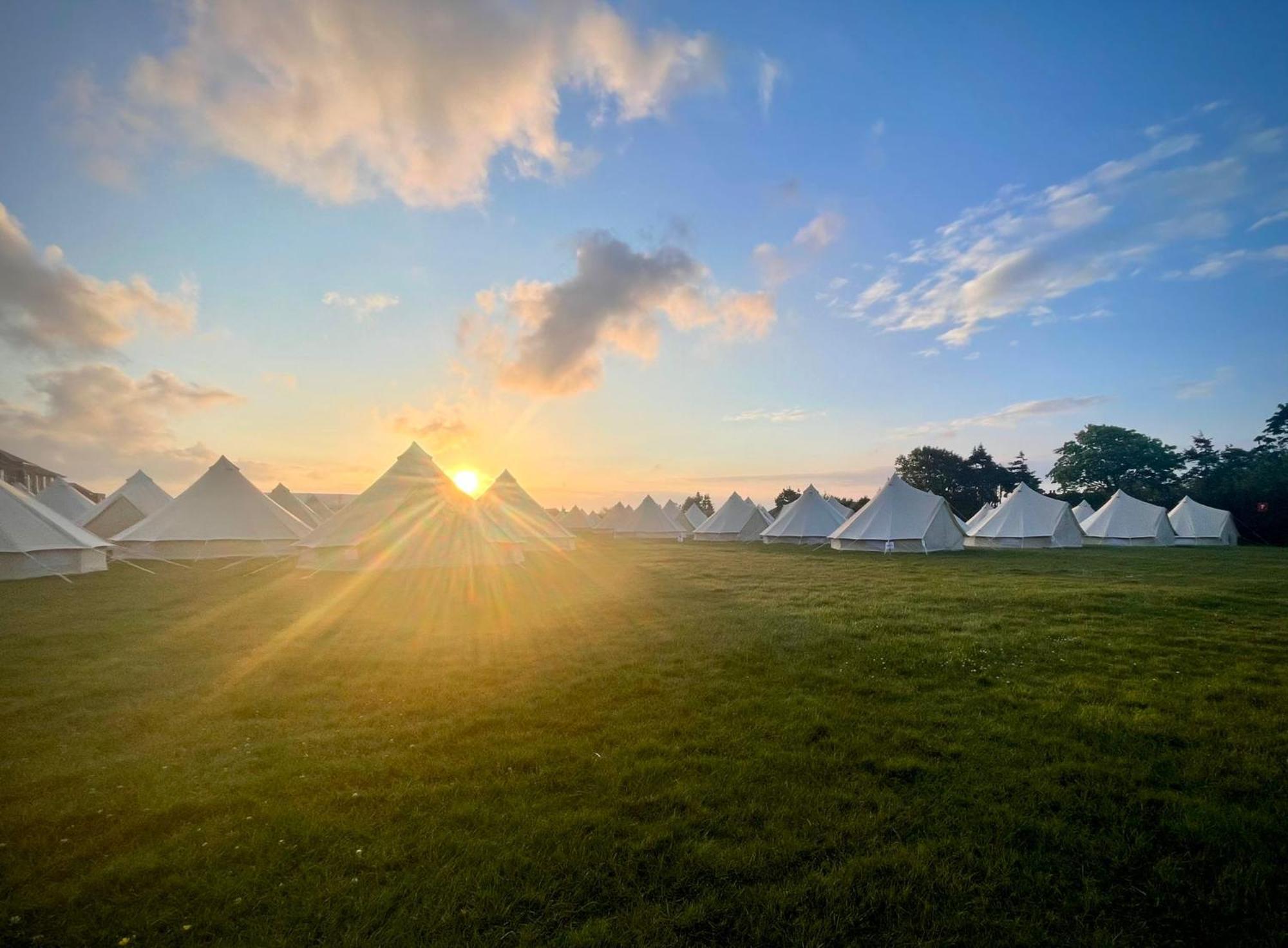 Nine Yards Bell Tents At The Tt - Касълтаун Екстериор снимка